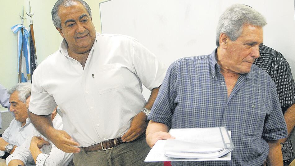 Héctor Daer y Carlos Acuña no descartan la posibilidad de convocar a un nuevo paro nacional.