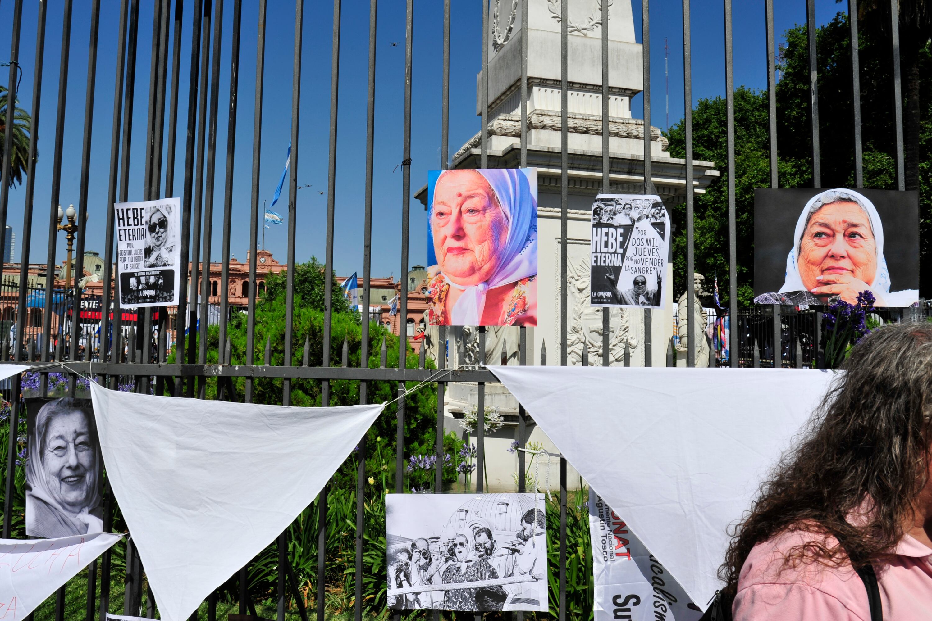 Las Madres de Plaza de Mayo despiden a Hebe de Bonafini en Plaza de Mayo.