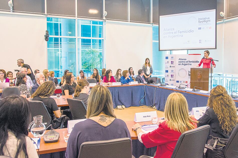 Presentación del décimo Informe Anual de Femicidios en Argentina, que elabora La Casa del Encuentro.