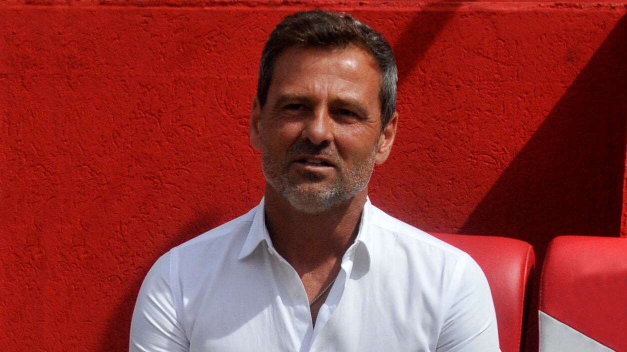 Diego Cocca, hoy en Rosario Central, fue campeón en Racing con sólo 42 años.