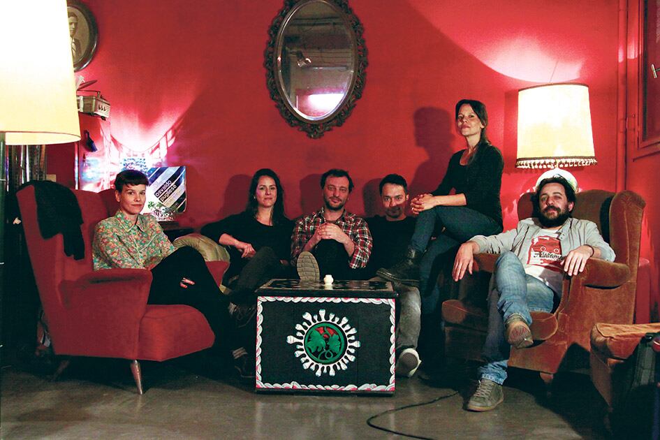 Los integrantes de Ensamble Orgánico se conocieron en la Escuela Municipal de Arte Dramático.