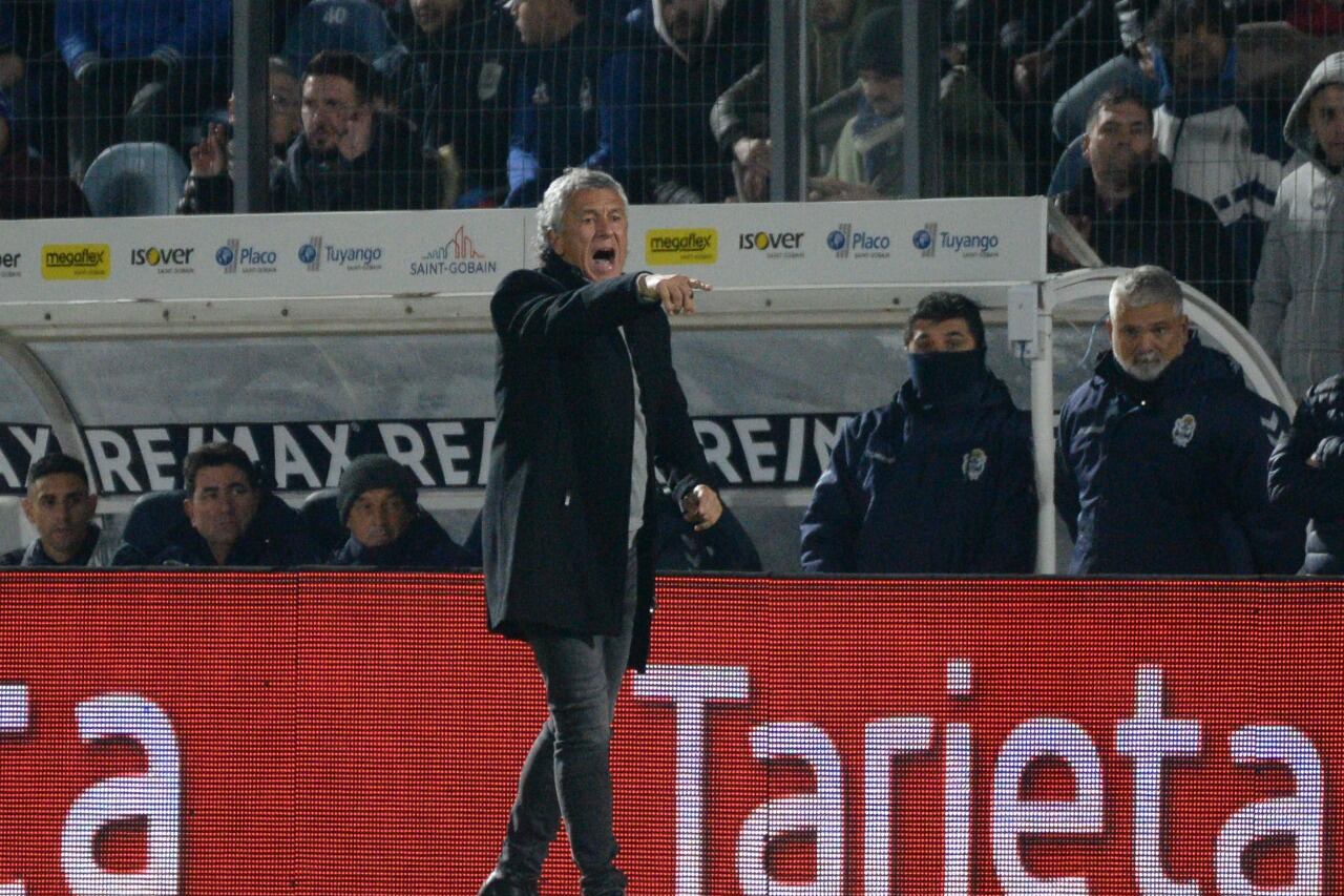 Néstor "Pipo" Gorosito, DT de Gimnasia La Plata