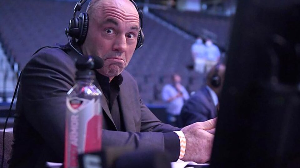 Nueva polémica en torno al comdiante Joe Rogan, ahora por el uso de conceptos racistas.