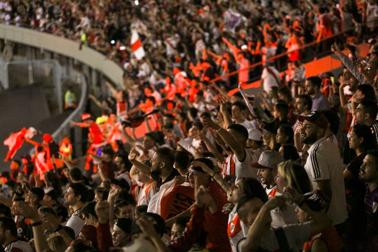 River informó que si los hinchas violentos son socios, serán suspendidos por tiempo indeterminado