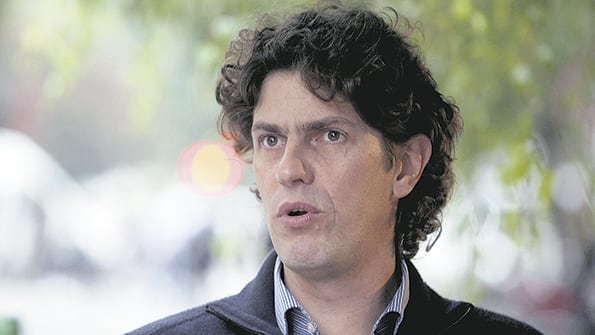 Si bien no definió su postulación, Martín Lousteau ya le genera más de un dolor de cabeza al macrismo.