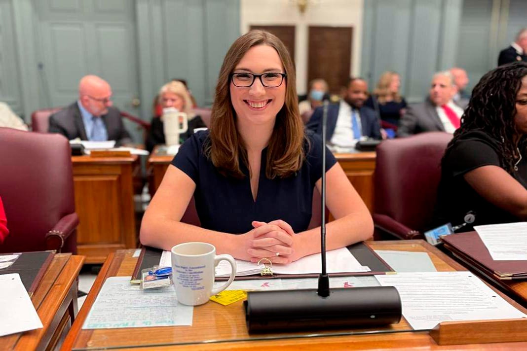 La demócrata Sarah McBride fue electa como la primera legisladora trans