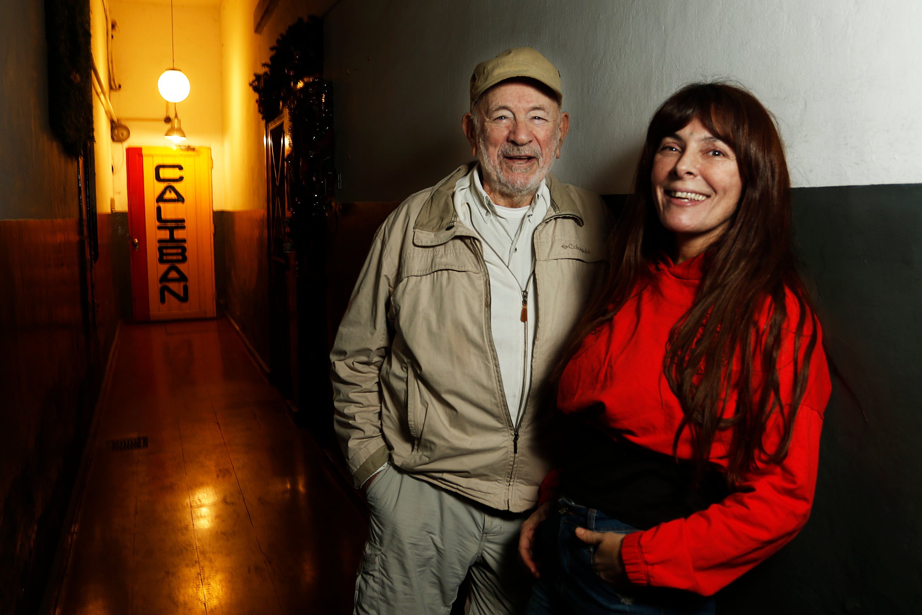 "El tiempo es una invención", aseguran Norman Briski y Santiago.