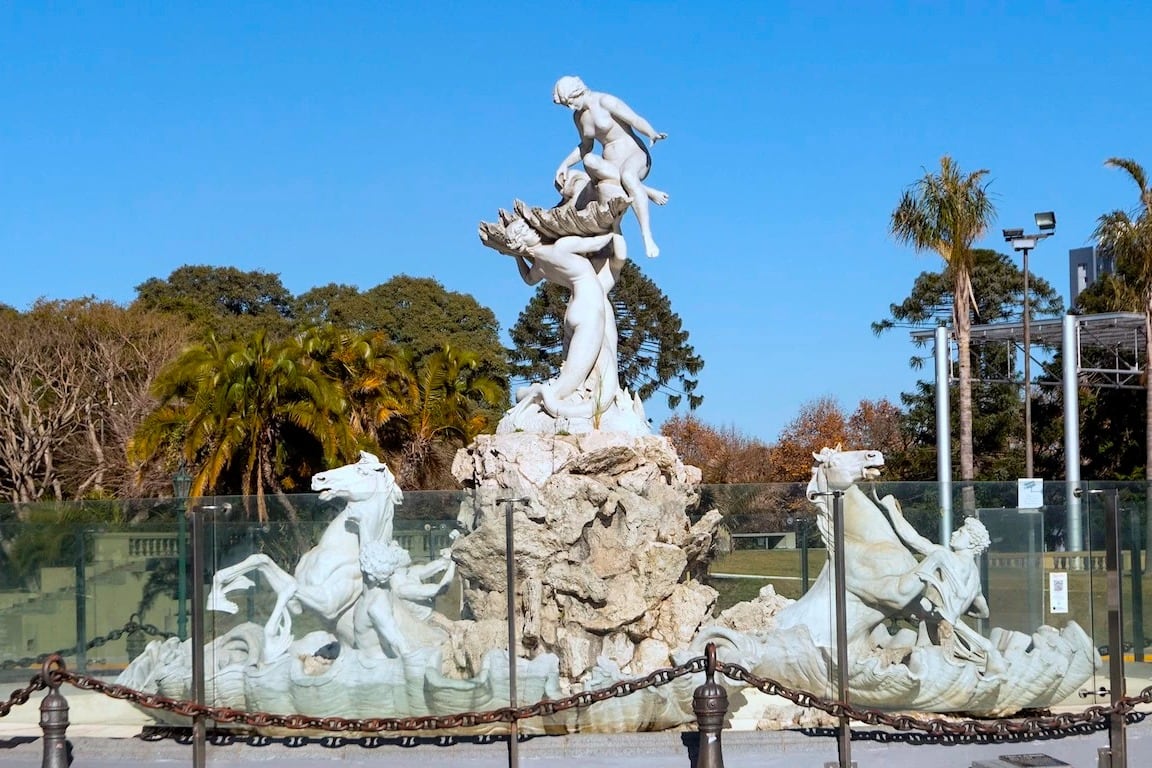 La Fuente de las Nereidad, objeto de polémica a comienzos del siglo XX.