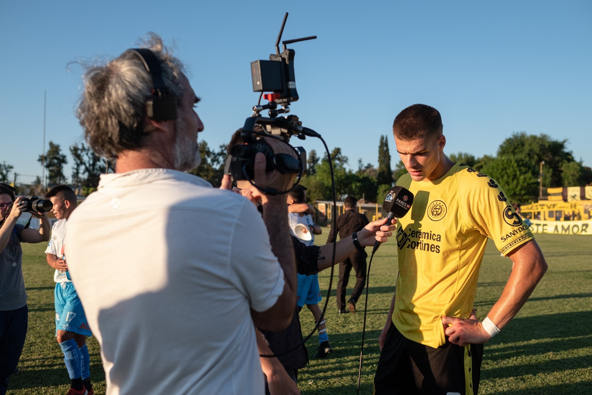La película, que en diciembre sube a la plataforma Cine. ar, retoma el caso de ParesTV de Luján y su lucha por transmitir a Flandria