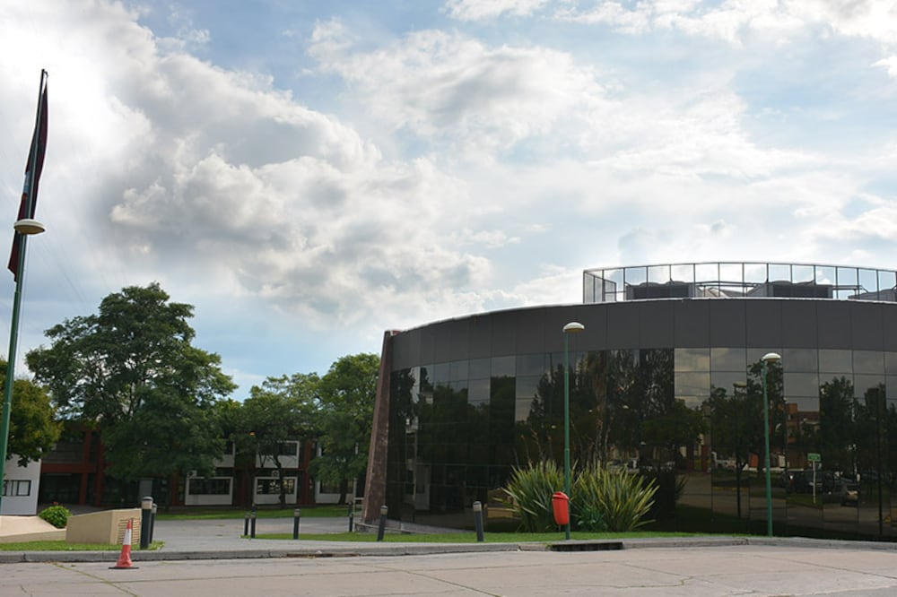 Centro Cívico Grand Bourg