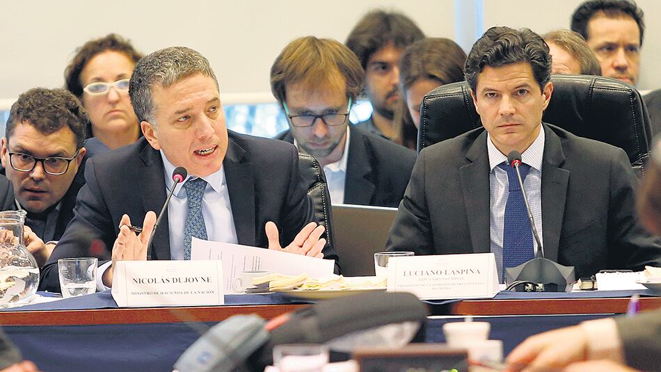 Nicolás Dujovne, ministro de Hacienda. El costo social para cumplir las metas del FMI amenaza ser gravísimo.