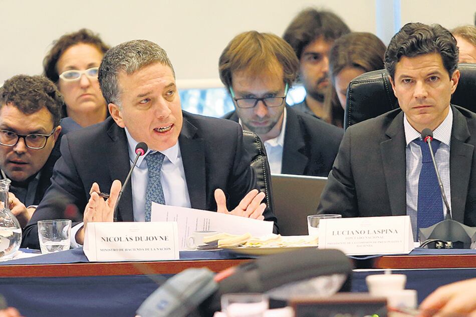 Nicolás Dujovne, ministro de Hacienda. El costo social para cumplir las metas del FMI amenaza ser gravísimo.