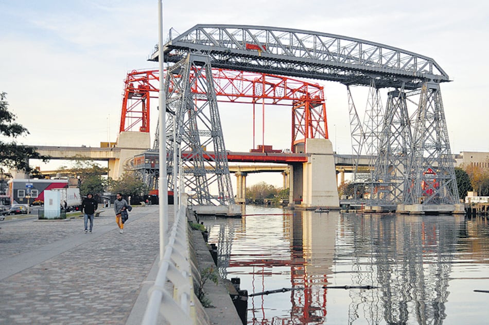 En 2015 el rabino Sergio Bergman aseguró que no se puede limpiar el Riachuelo sin limpiar Acumar.