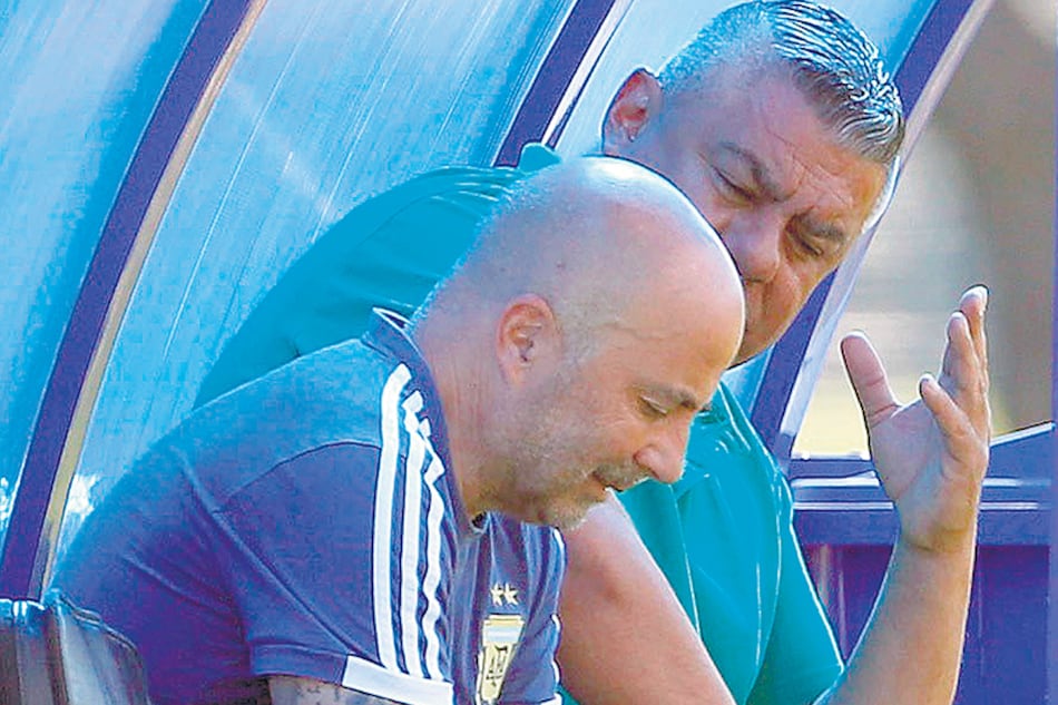 Otros tiempos. Jorge Sampaoli con Claudio Tapia, presidente de AFA, juntos en Rusia.