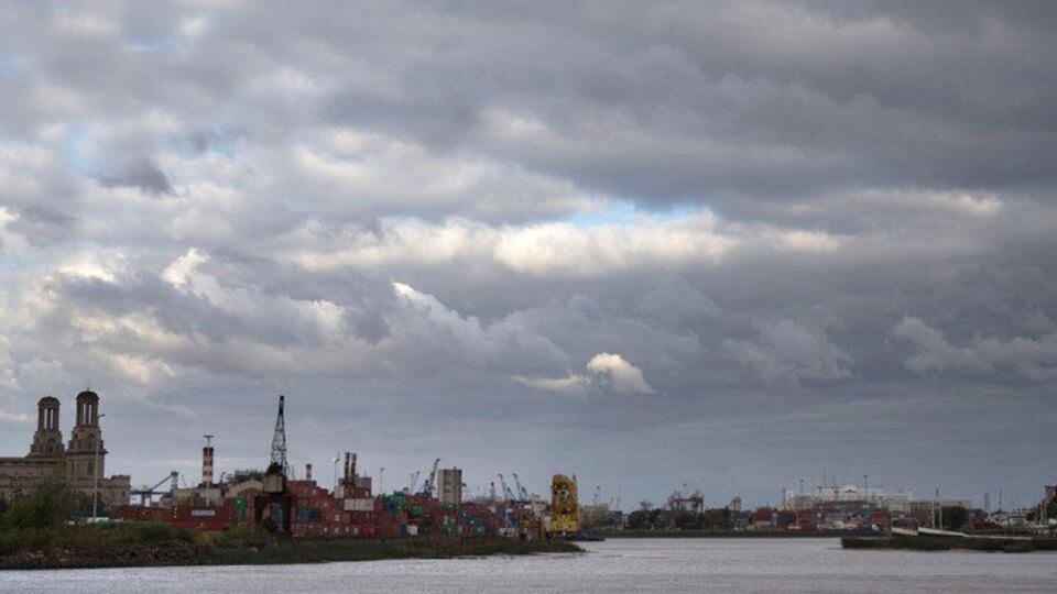 El Servicio Meteorológico Nacional pronosticó chaparrones durante la mañana en la Ciudad de Buenos Aires.