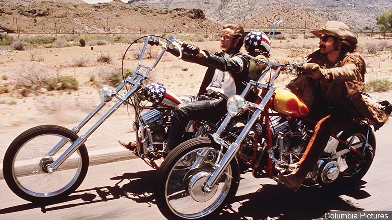 Fonda y Dennis Hopper en la carretera, en 1969.