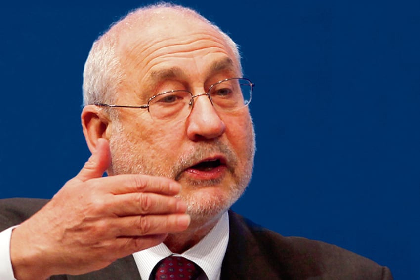 Joseph Stiglitz. Sin una reestructuración de deuda, “los costos que se impondrán a través de la austeridad serían demasiado grandes”.