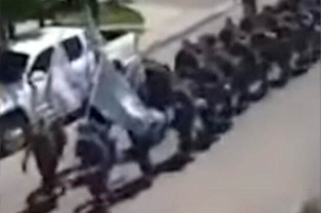 “Mi mamá me dijo a mi que yo era un varoncito, pero cuando vine aquí me dijeron mariconcito. Miren que equivocados que están", cantaban.