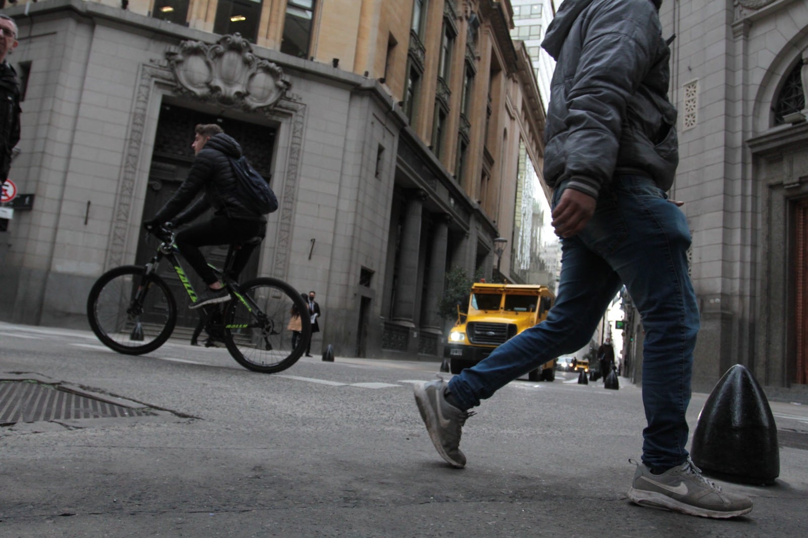 Hacienda emitió Letras de Liquidez (LEFIs) a un año de plazo, por un monto nominal en pesos de 20 billones de pesos, que capitalizará la tasa de política monetaria que informa el Banco Central.