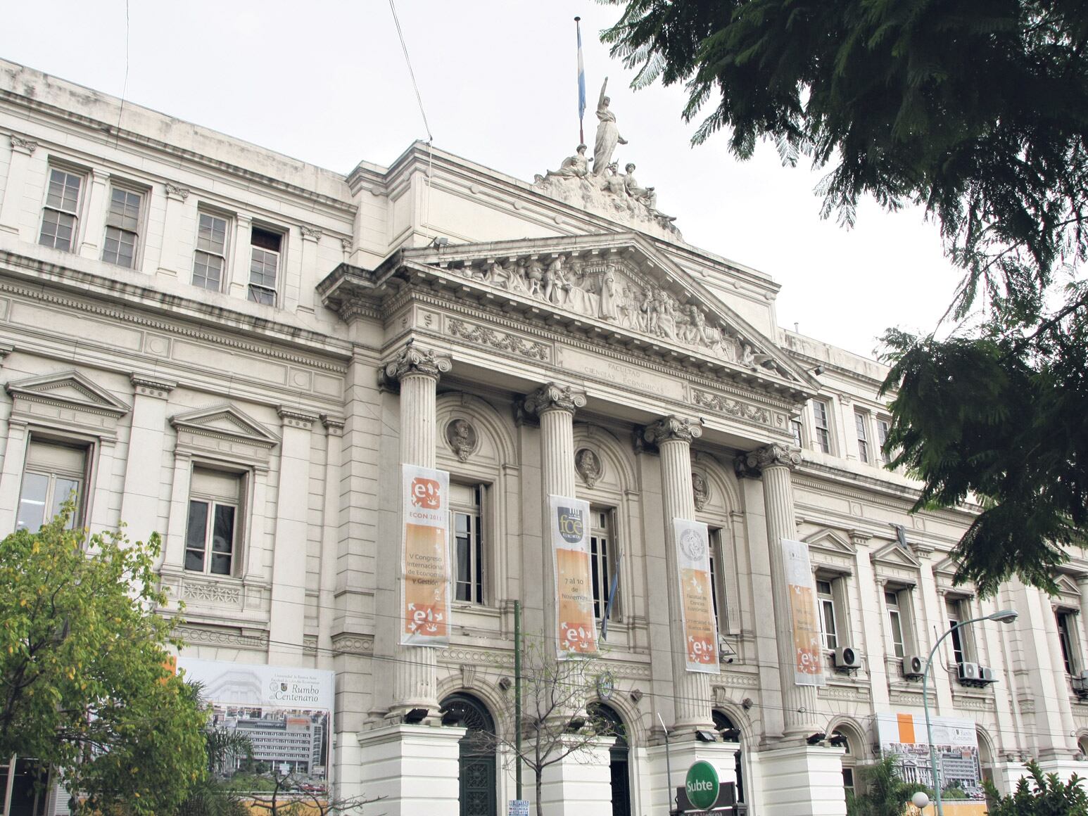 La UBA, consolidada entre las mejores cien universidades del mundo.