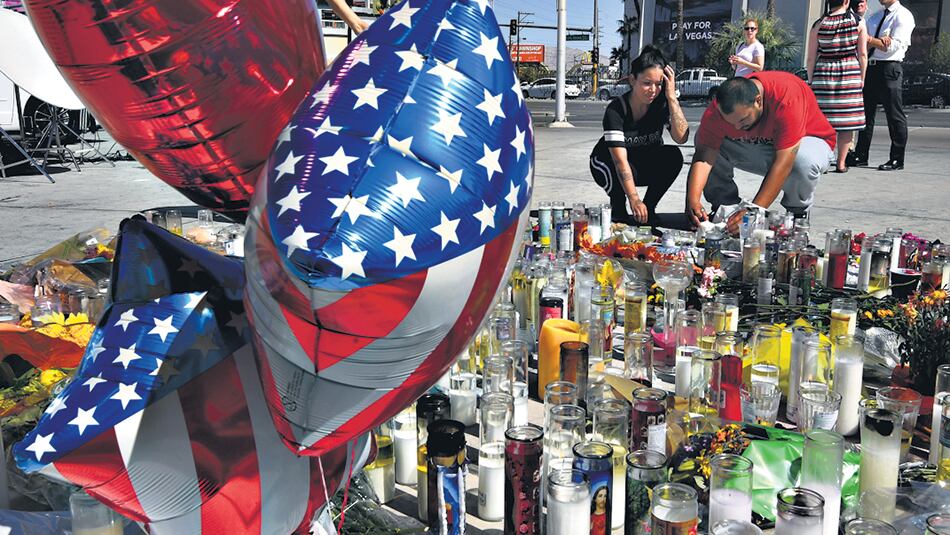 En Las Vegas, ayer continuaba la búsqueda de personas con paradero desconocido.