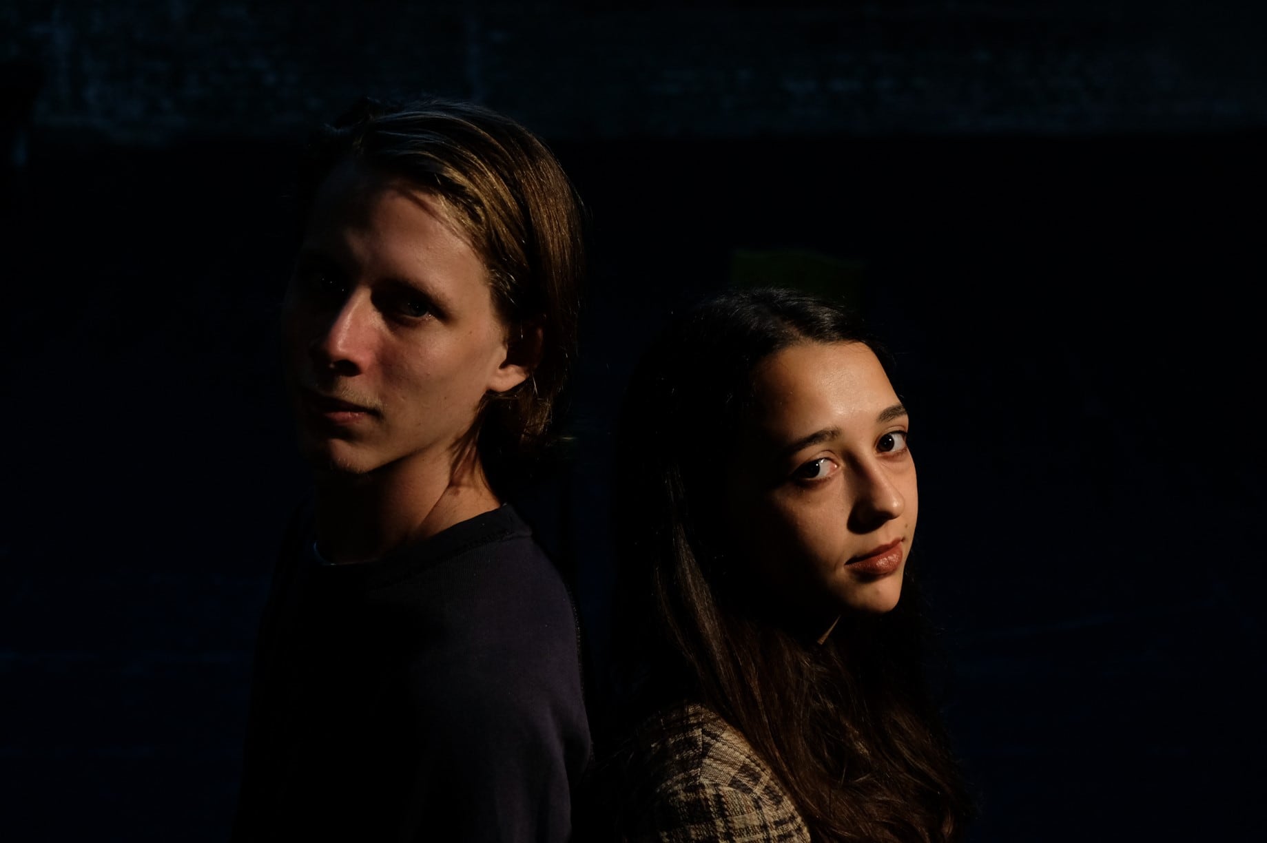 Agustín Daulte (Luis) y Mía Miceli (autora y directora) hablan sobre la obra que hacen los sábados a las 22.30 en Espacio Callejón