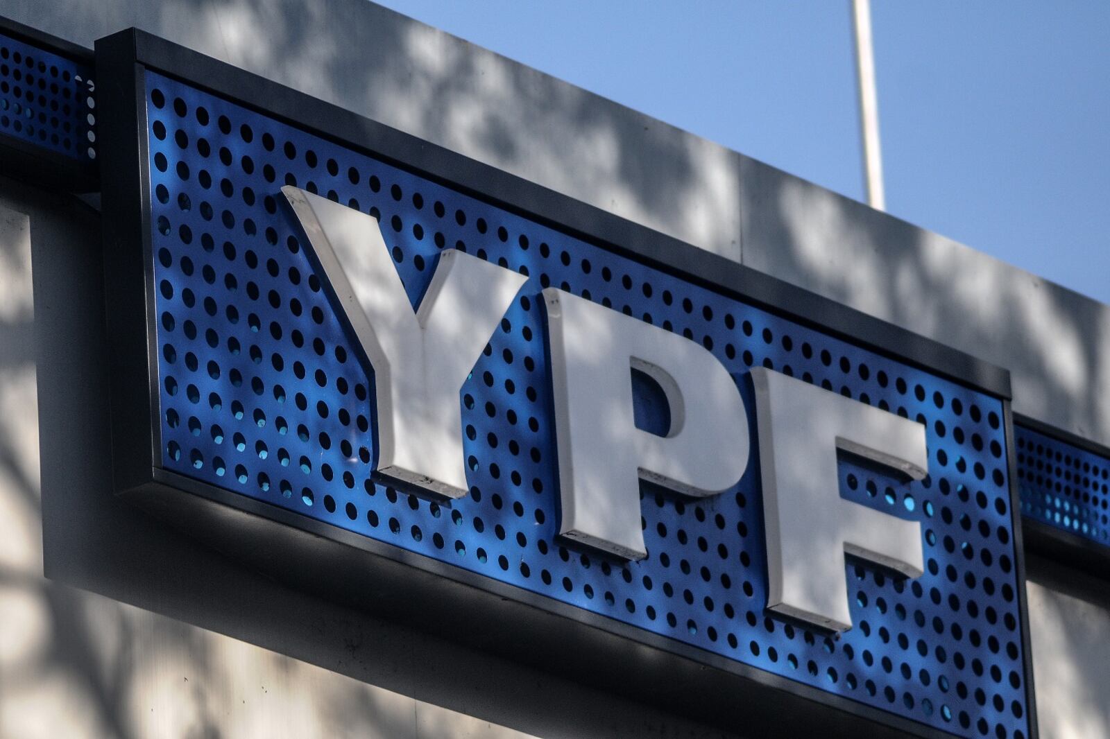 Los buitres acechan YPF