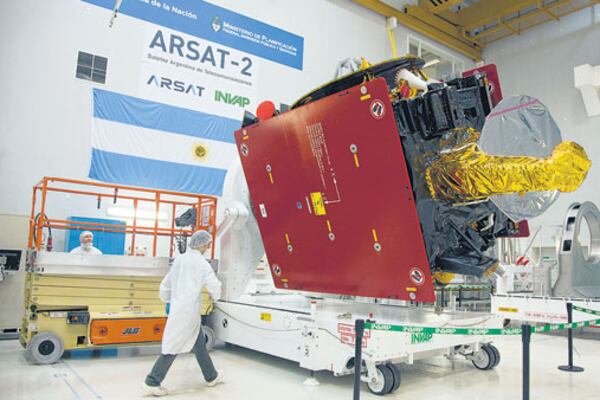 Invap desarrolla satélites de observación y de comunicaciones, y radares monopulso, entre otros productos.