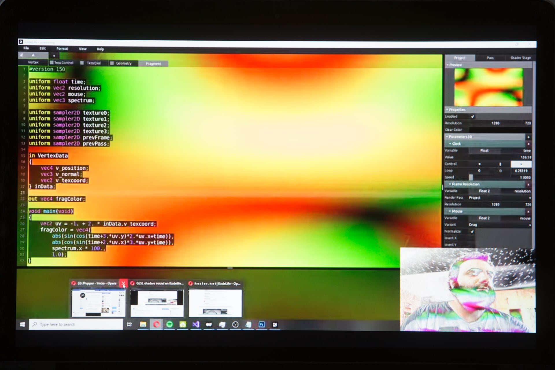 Bases colaborativas de shaders, software para código en vivo y videos stop-motion: la creación como escapatoria al encierro.