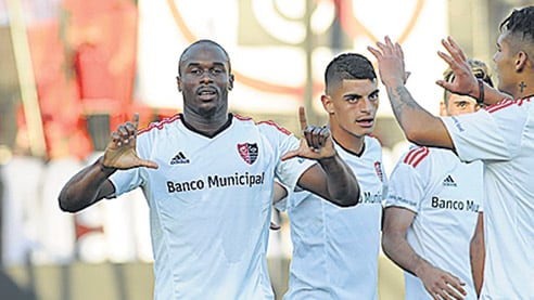 El portugués Leal, autor del 1-0.