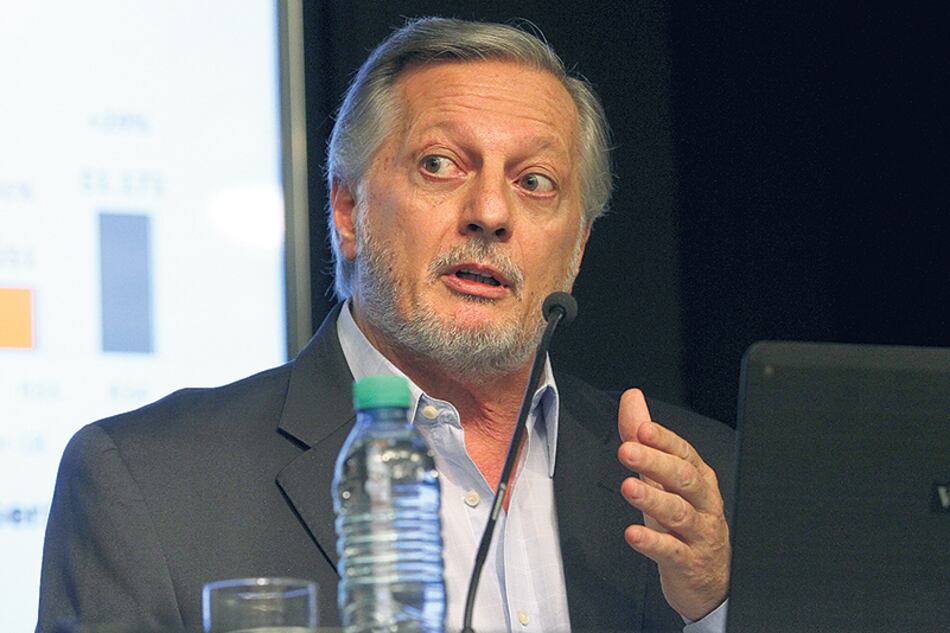 Aranguren sostuvo que la suba en la tarifa de gas ayudará a la reducción de emisiones de dióxido de carbono.