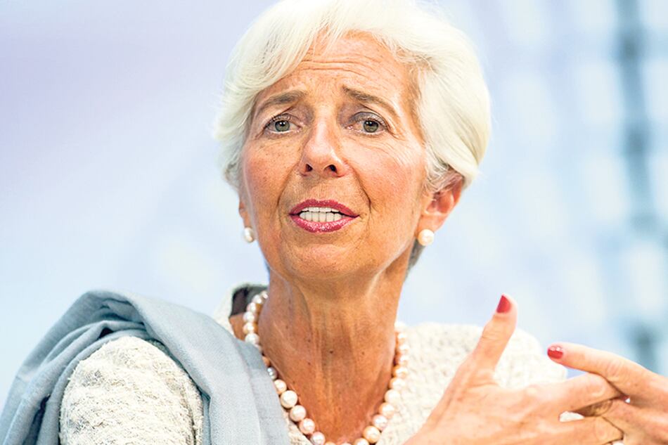Chistine Lagarde, desde el FMI, brazo ejecutor de las políticas que tensionan los límites de la democracia.