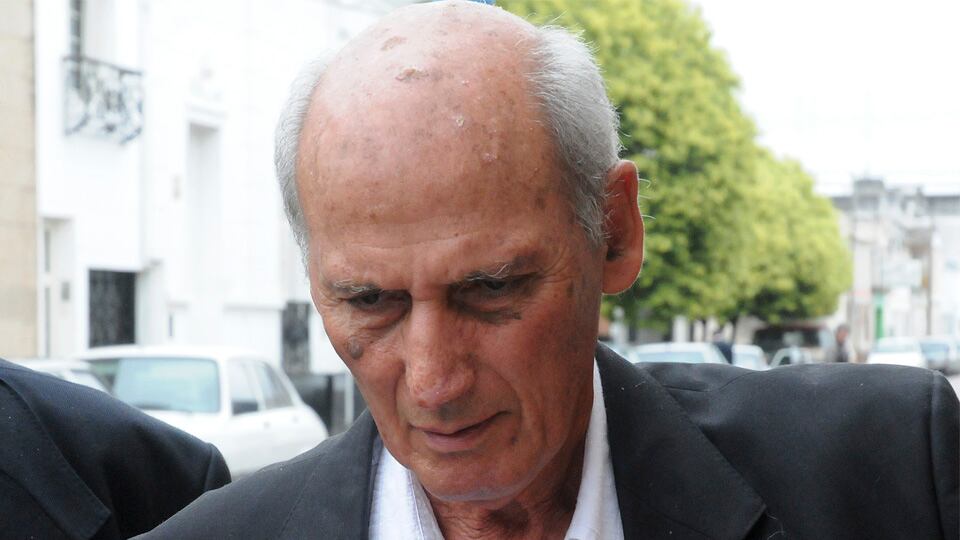 "Trabaja con dedicación exclusiva", decía su legajo.