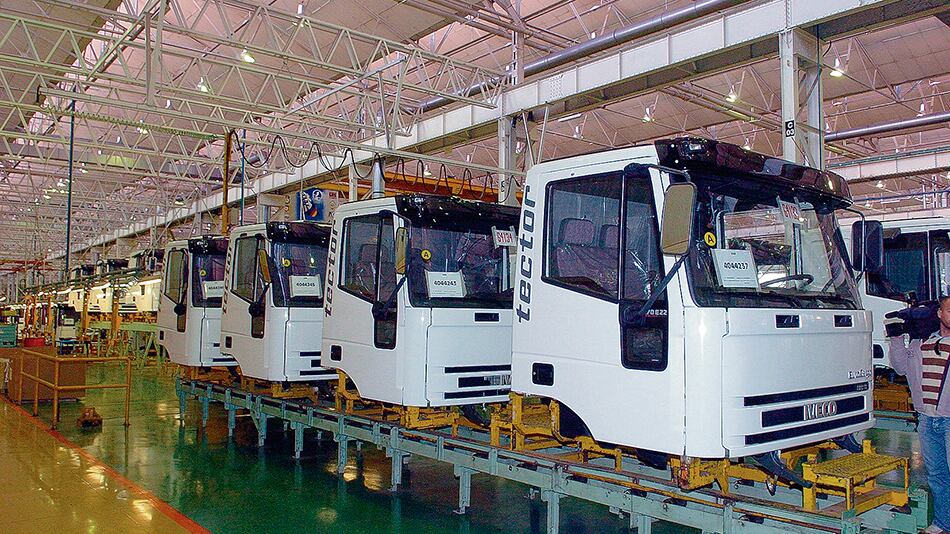 La industria automotriz atraviesa una profunda crisis.