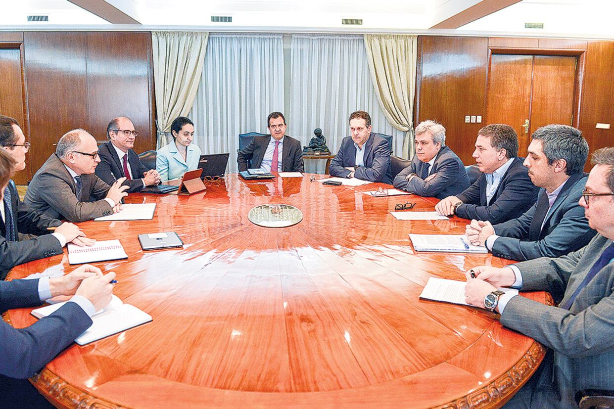 “Las instituciones fueron reconstruidas y fortalecidas”, celebró el hombre del FMI, Roberto Cardarelli.