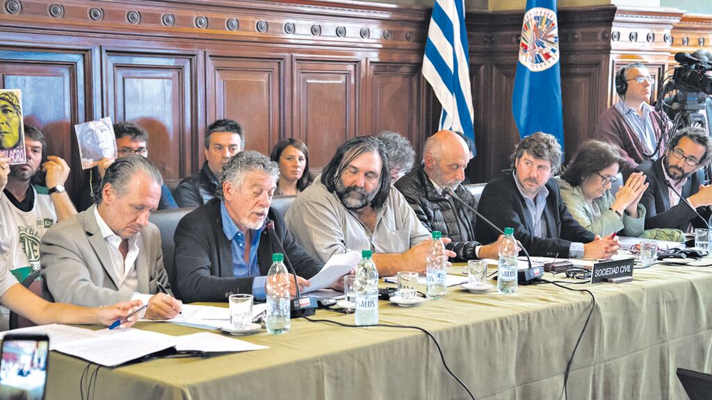 Hubo una amplia representación sindical en la audiencia que se realizó ayer en Montevideo.