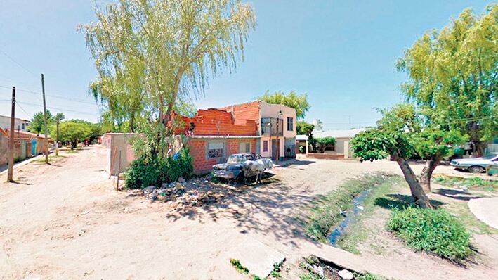 El barrio estaba sin luz desde la tormenta del miércoles.