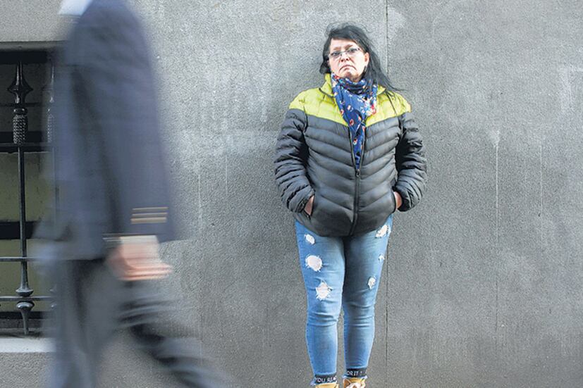 Marcela Castro y su lucha por conseguir una casa para su familia.