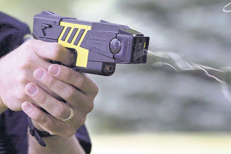 El CELS busca determinar cuál es el protocolo que promueve el Gobierno para favorecer el uso de las pistolas Taser.