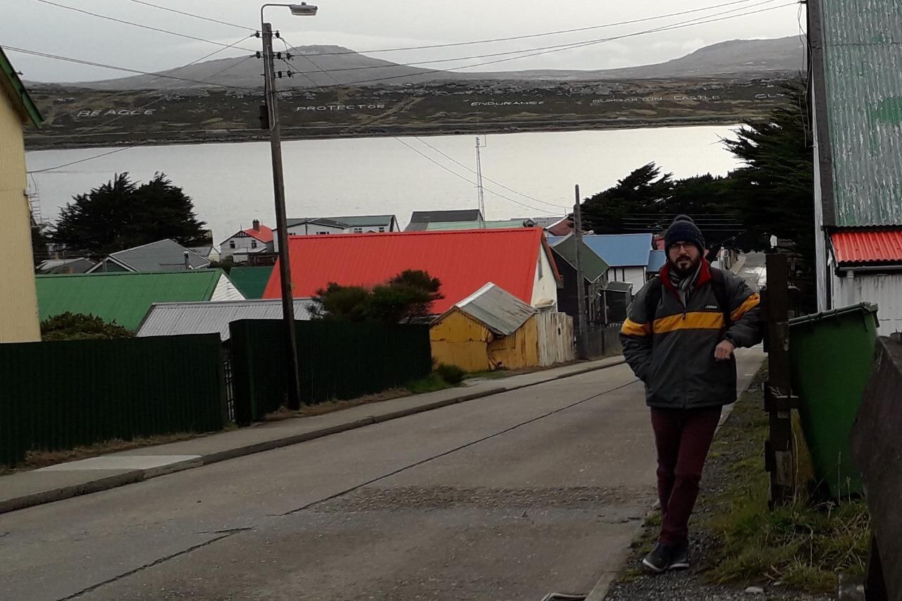 El libro de Picco funciona como una pesquisa en territorio minado.
