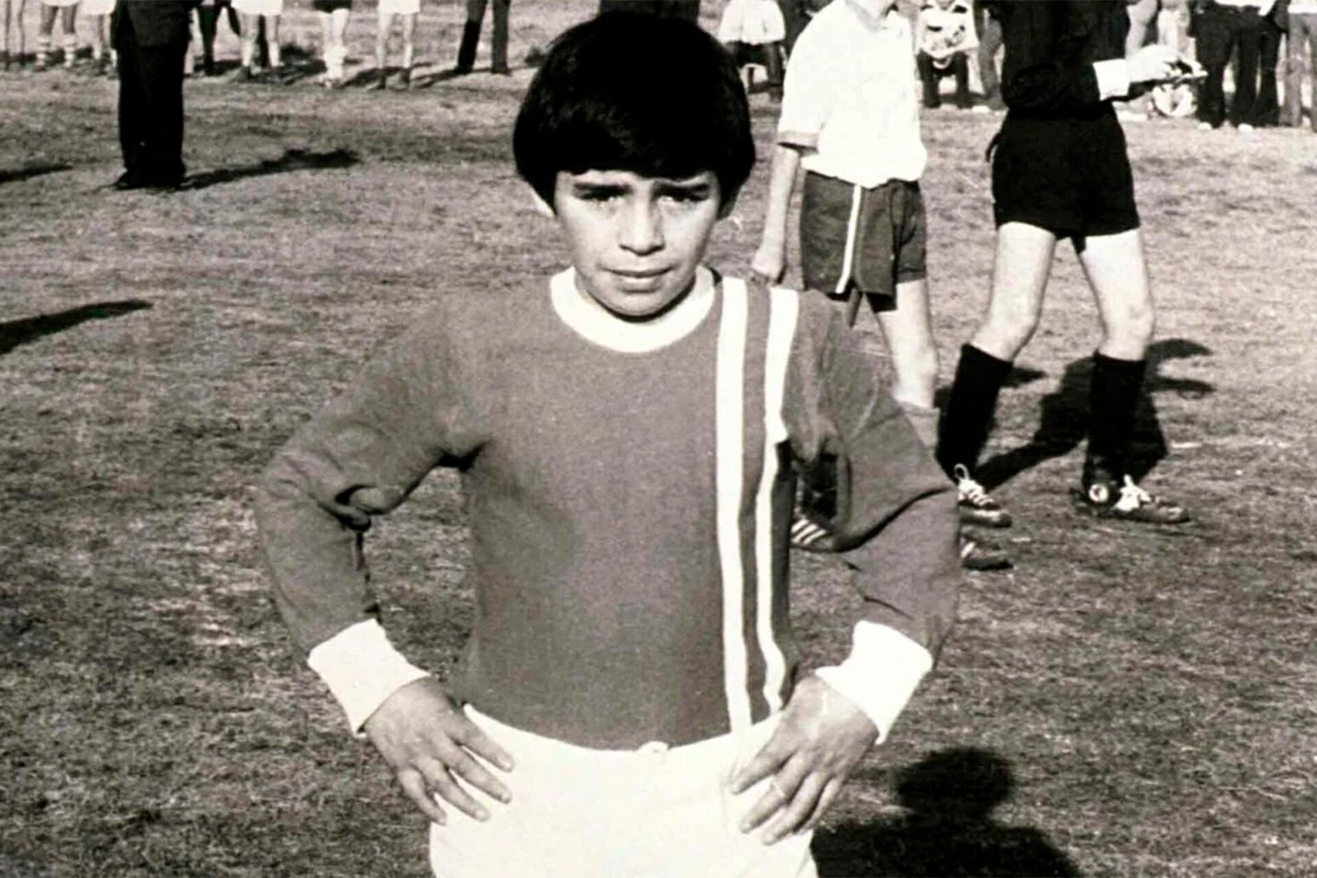 Adentro de las canchas, Diego Armando Maradona fue irreprochable, desde el potrero a los más grandes estadios.