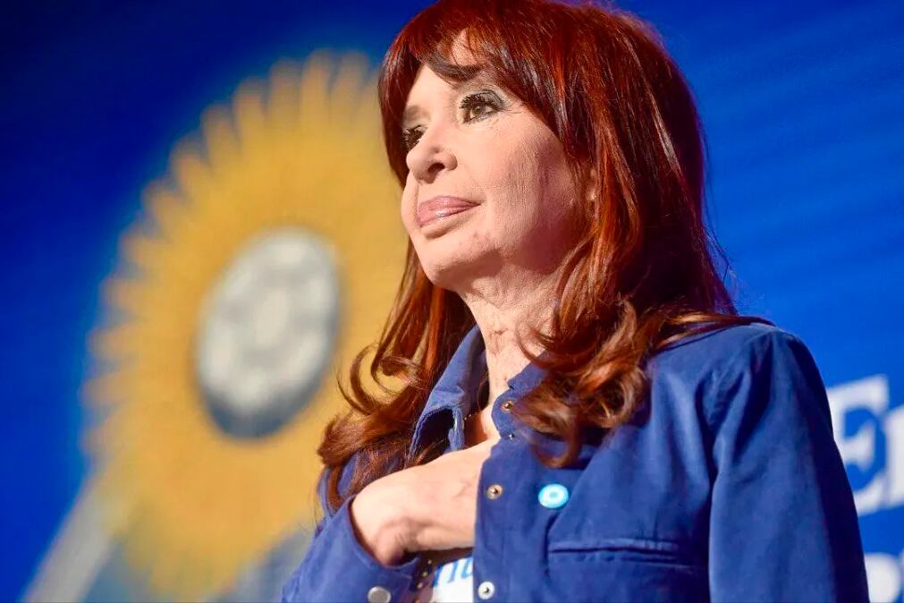 La expresidenta le respondió a Lamelas en las redes sociales. 