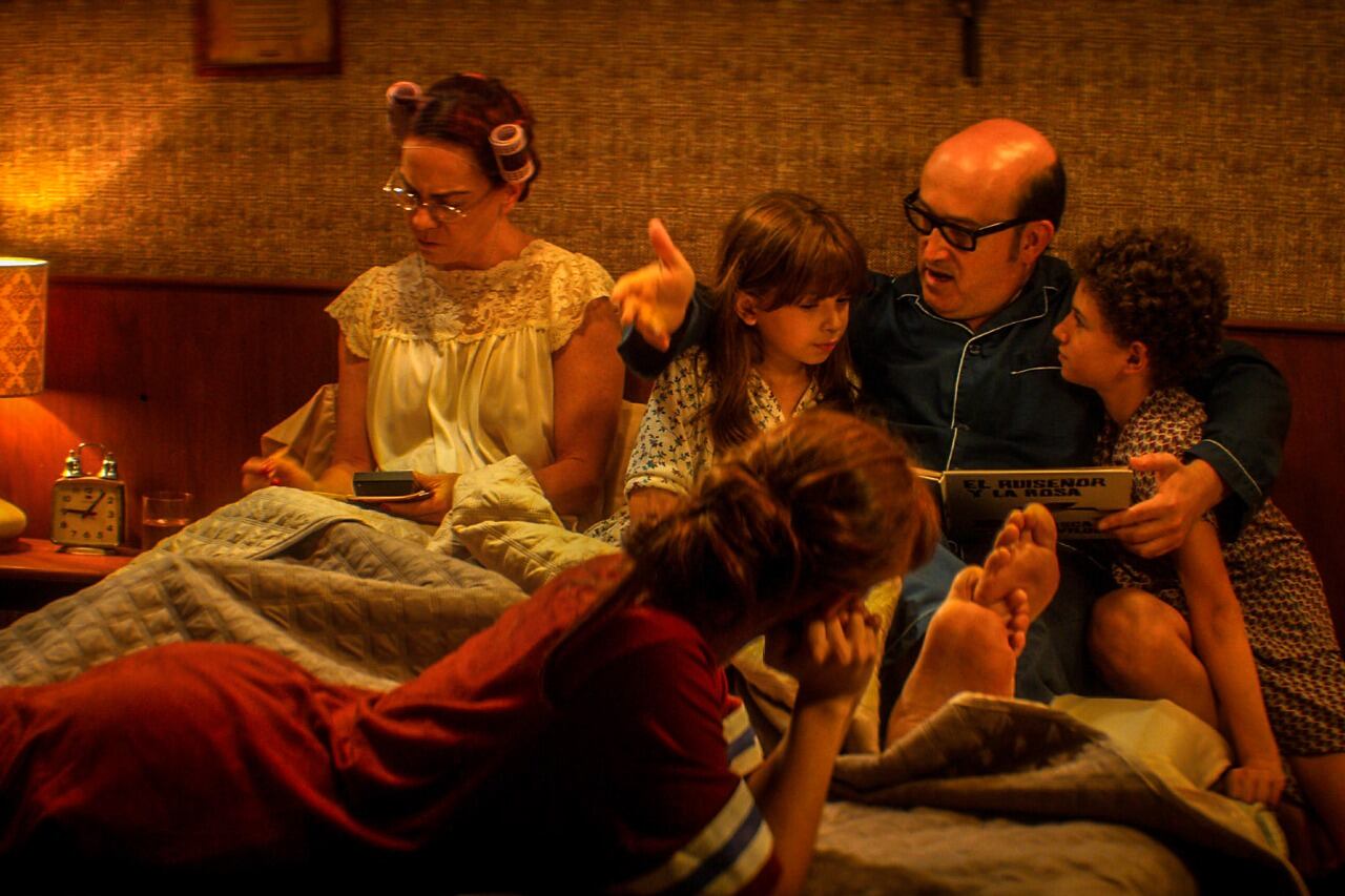 El film ofrece algunos de sus mejores momentos en escenas aparentemente triviales.