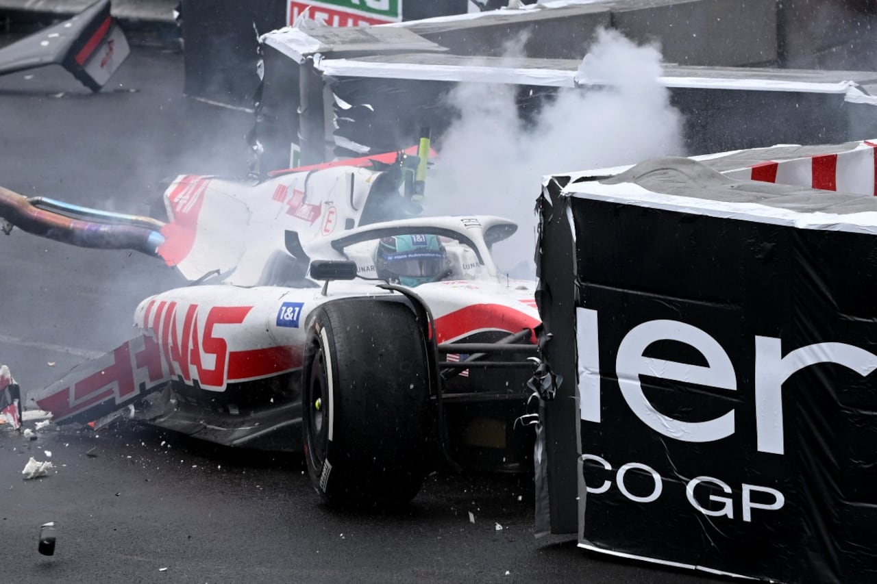 El hijo de Michael Schumacher impactó contra la barrera de seguridad