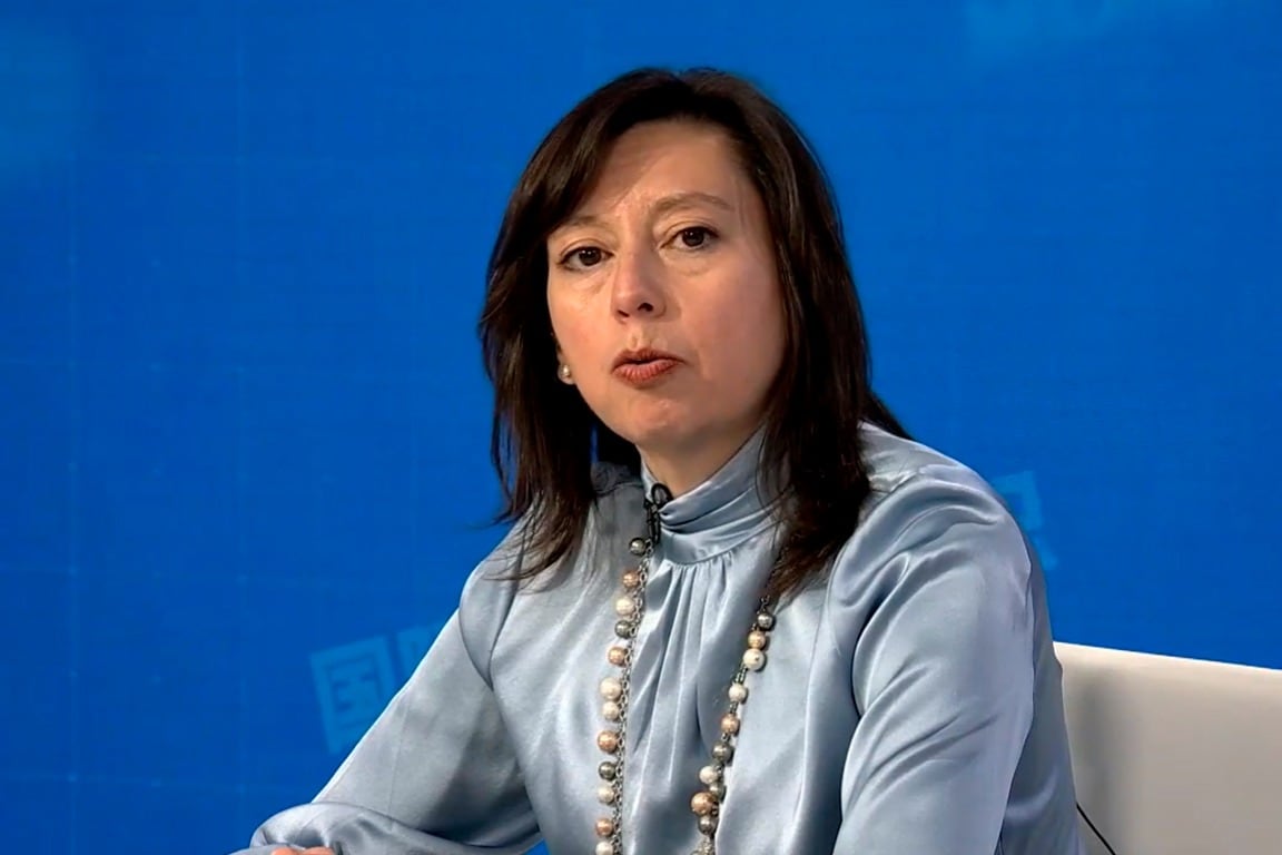  Julie Kozack, vocera del organismo de crédito