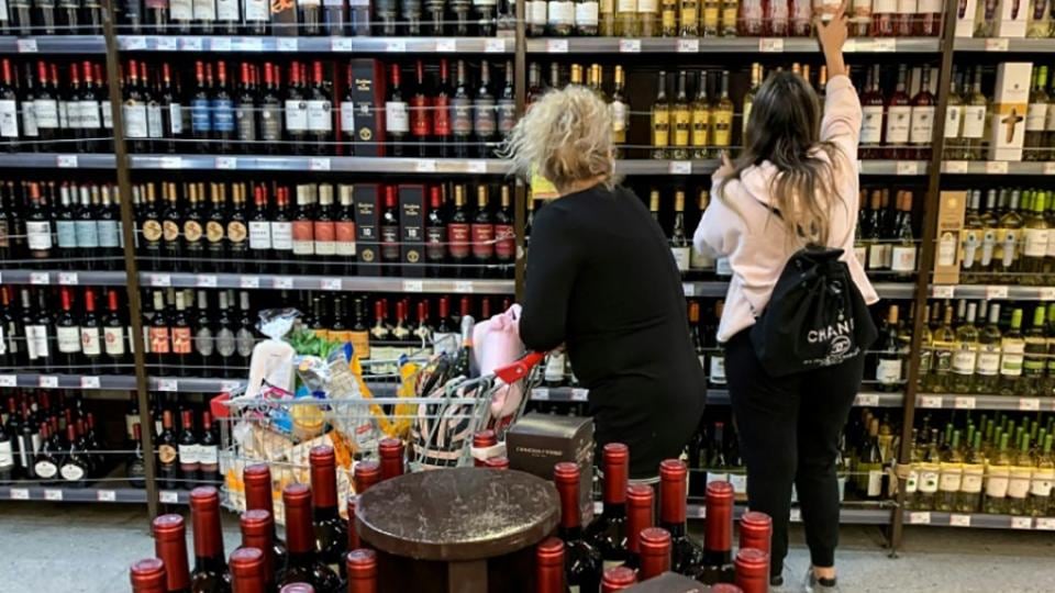 Por la veda electoral, la venta de bebidas alcohólicas quedó prohibida desde 12 horas antes de los comicios hasta tres horas después de su finalización.