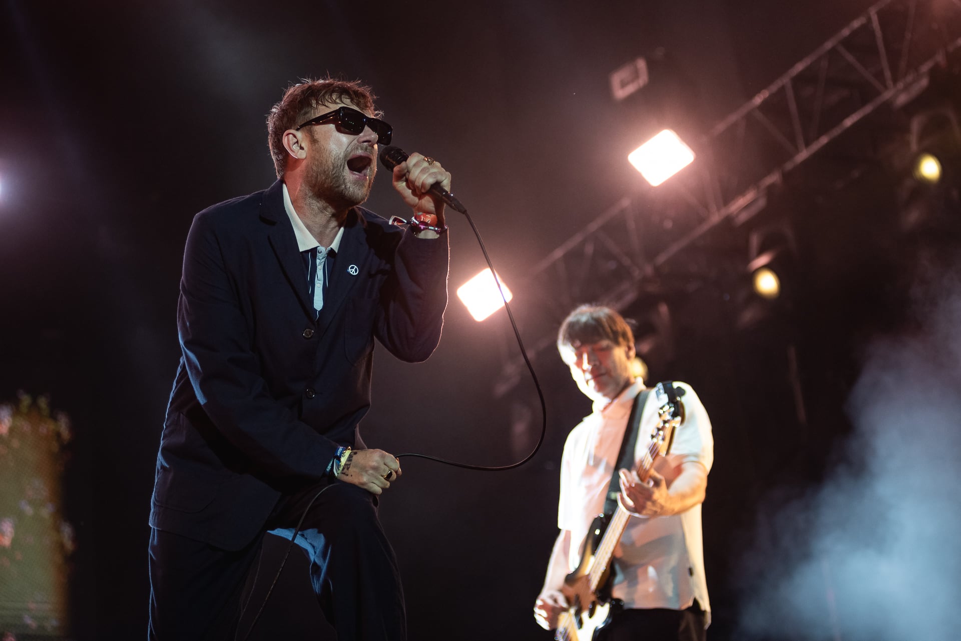 Como cada vez que vino a Argentina con Blur o Gorillaz, a Damon Albarn le volvió a tocar ser puente generacional, amalgama de un festival