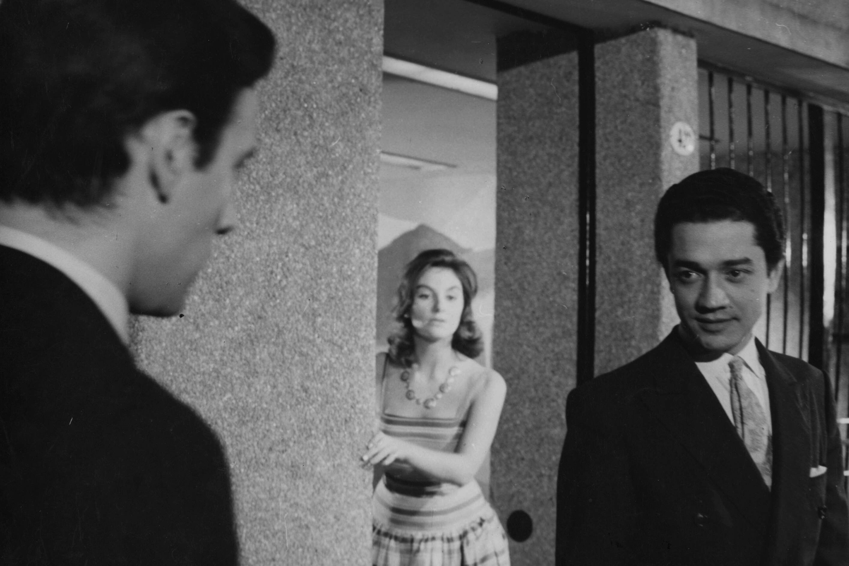 Emilio Alfaro, María Aurelia Bisutti y Luis Medina Castro en el film. 