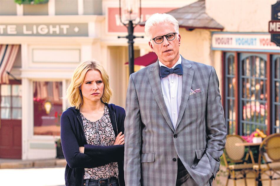 En The Good Place, teñidas de falsa inocencia, sobrevuelan preguntas sobre el más allá y la moralidad.
