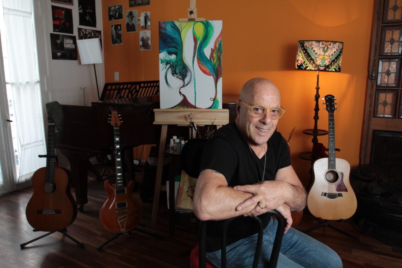 "Estos temas necesitaban la pureza del comienzo, de su raíz", dice Limón García.